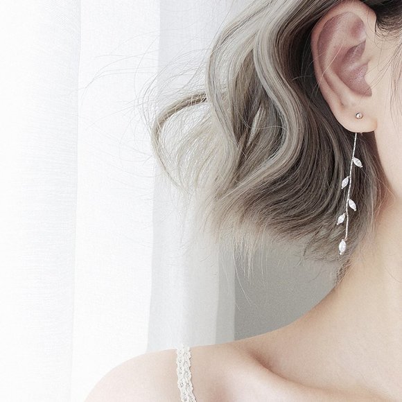 *NEW Sterling Silver Diamond Leaf Drop Earrings - Picture 5 of 7